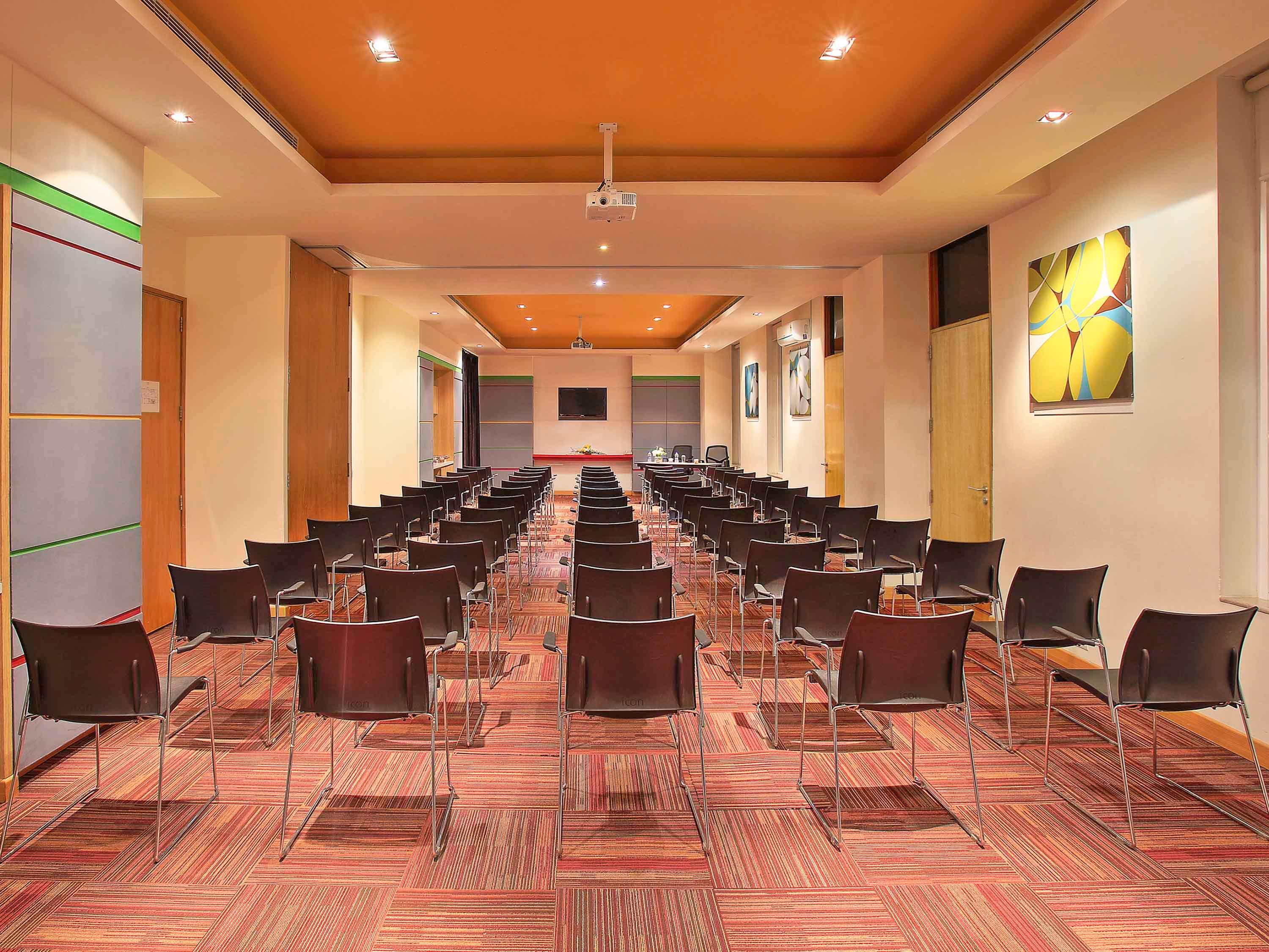 Hotel Ibis Bengaluru Hosur Road - An Accor Brand Zewnętrze zdjęcie