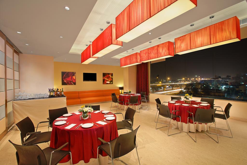 Hotel Ibis Bengaluru Hosur Road - An Accor Brand Zewnętrze zdjęcie